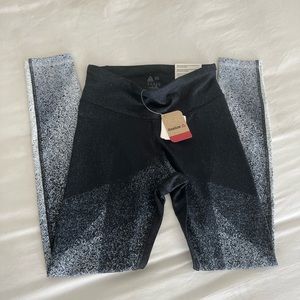 Reebok NEW yoga leggings workout